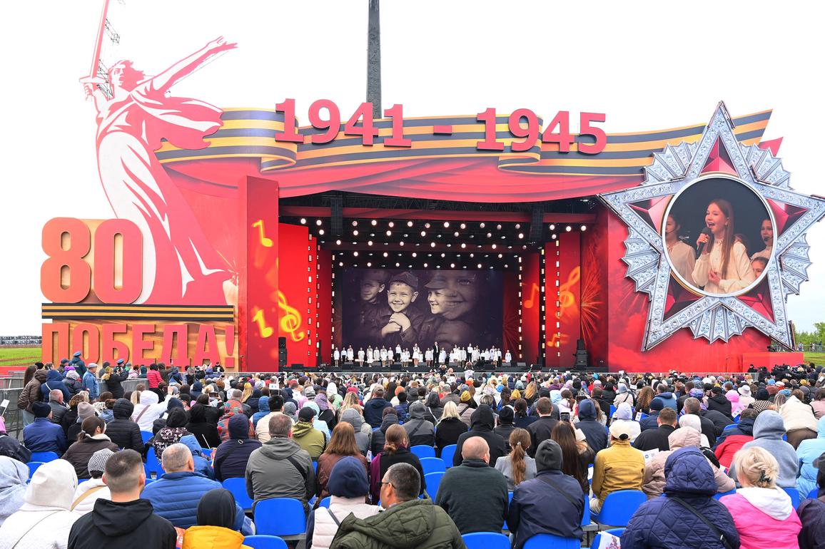 «Песни Победы. Голоса поколений»: в Москве прошел грандиозный концерт в честь 80-летия Великой Победы